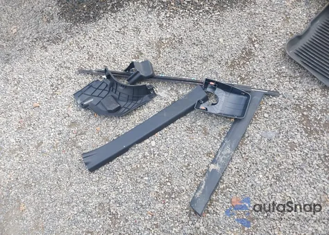 2018 Toyota Highlander Xle from USA, damaged, VIN 5TDJZRFHXJS862295